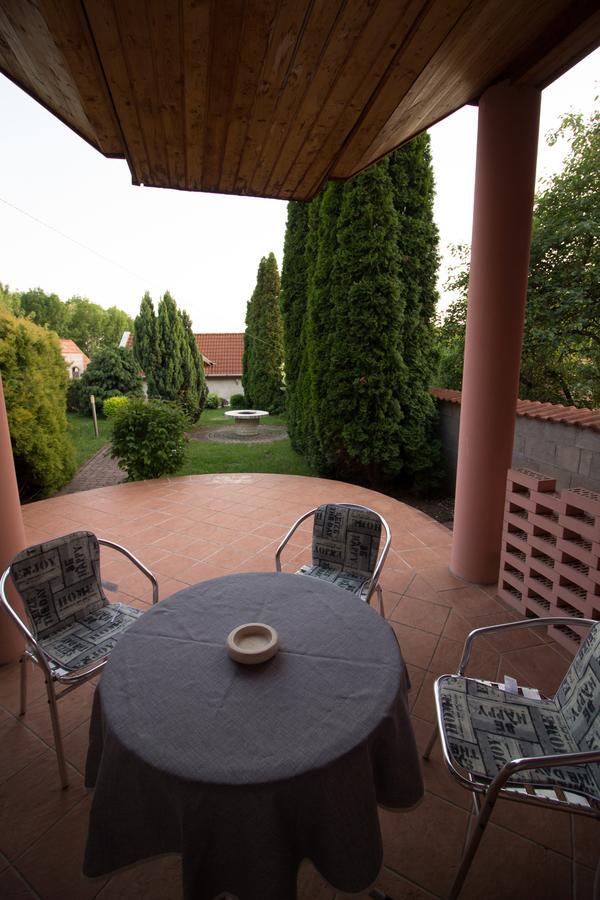 Boros Vendeghaz Eger Villa Exterior photo